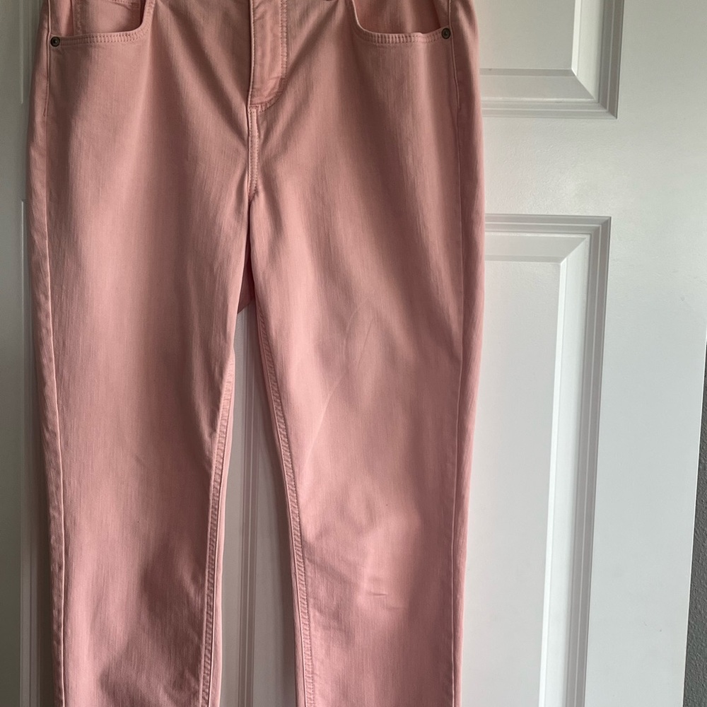LOFT Skinny Jeans in light pink
